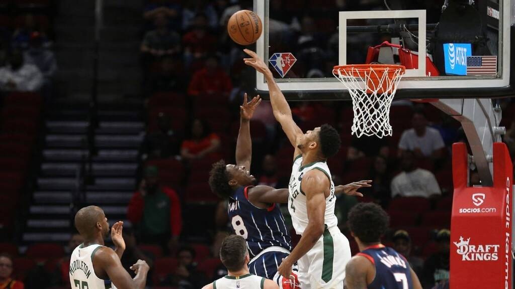 NBA: Διαστημικός Αντετοκούνμπο - Απόδραση για Μπακς από το Χιούστον (photos+video)