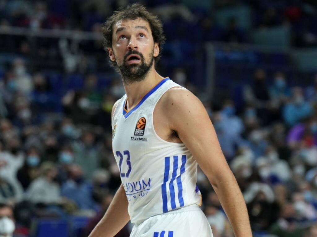 Ρεάλ Μαδρίτης: Άσεμνη χειρονομία Γιουλ στον κόσμο της Μπαρτσελόνα (photos)