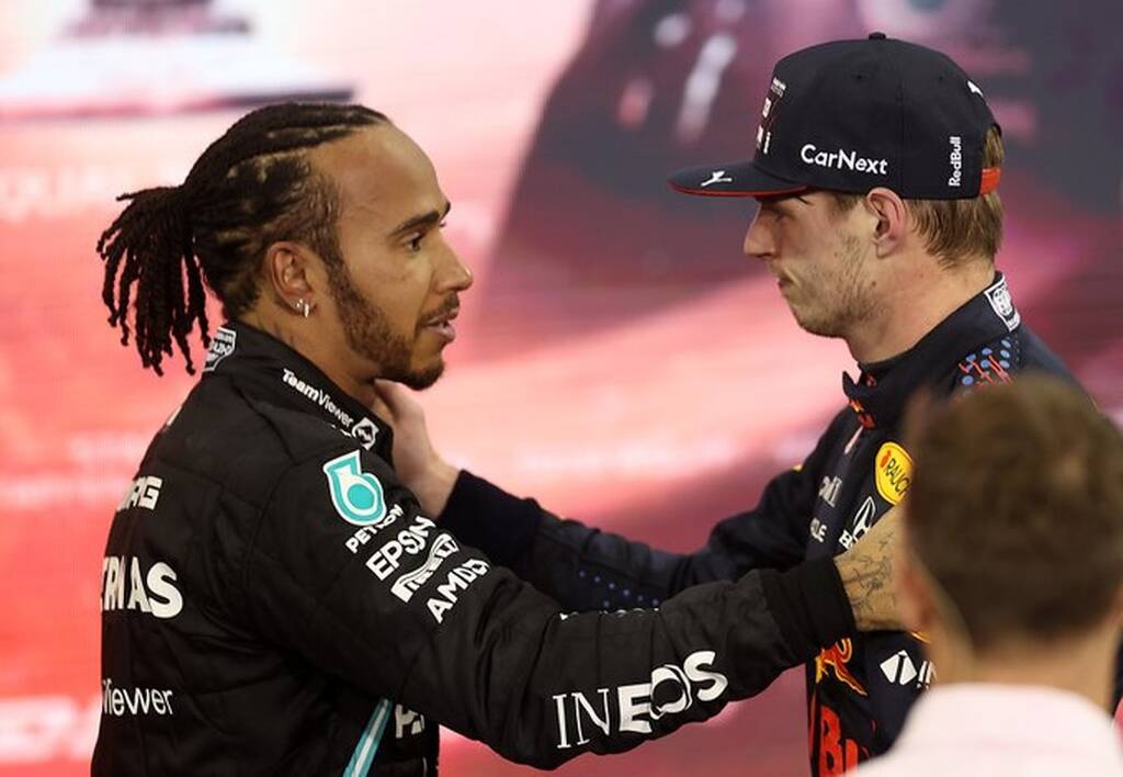 Formula 1: Το τρομερό προσπέρασμα τίτλου του Φερστάπεν στον Χάμιλτον (video+photos)