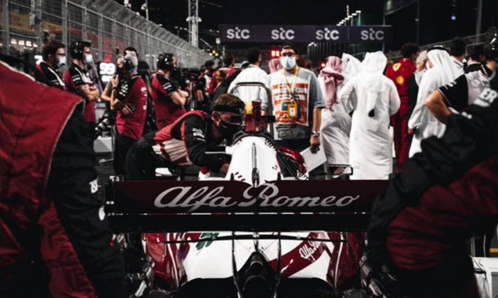 Formula 1: Το τρομερό προσπέρασμα τίτλου του Φερστάπεν στον Χάμιλτον (video+photos)