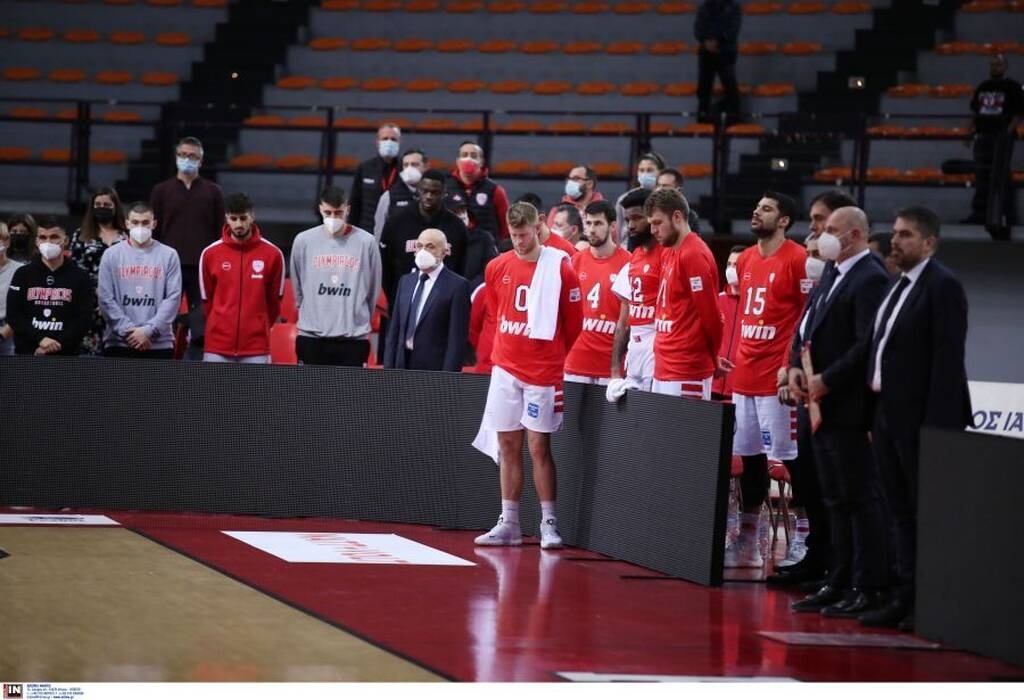 Ολυμπιακός-Απόλλωνας Πάτρας: Ενός λεπτού σιγή προς τιμήν του Στέφαν Γέλοβατς (video)