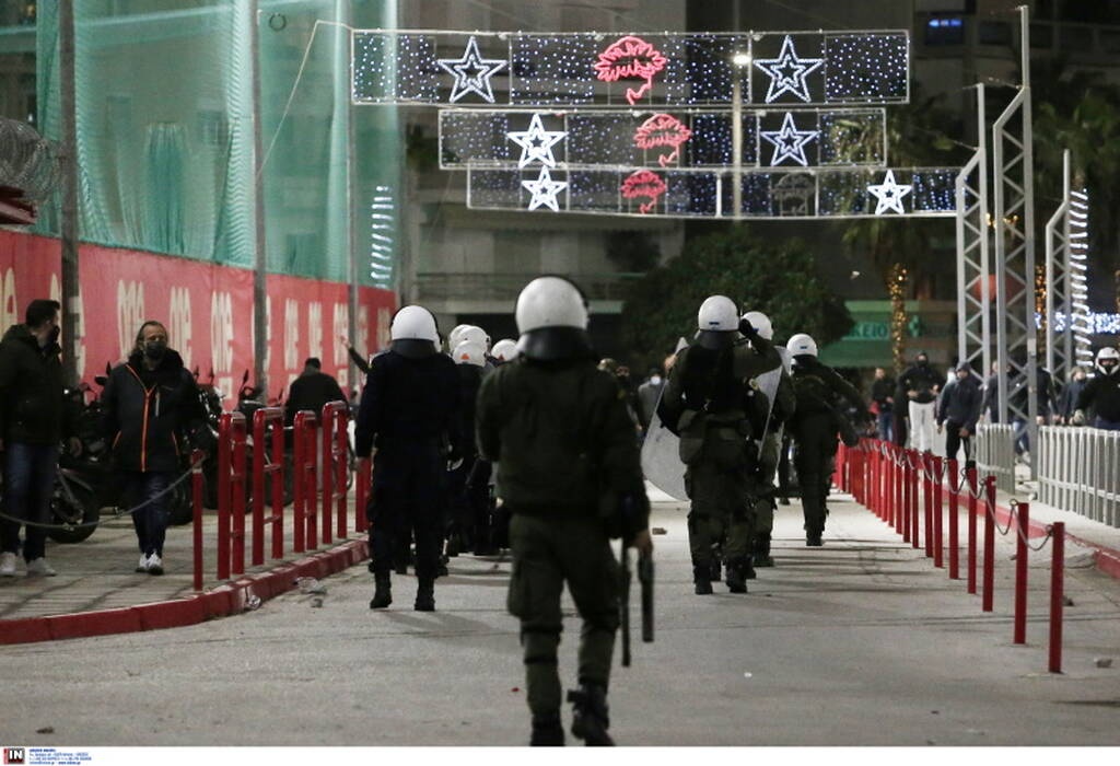 Ολυμπιακός-Άρης: Επεισόδια στο Καραϊσκάκης - Χαμός με οπαδους και αστυνομία (photos)