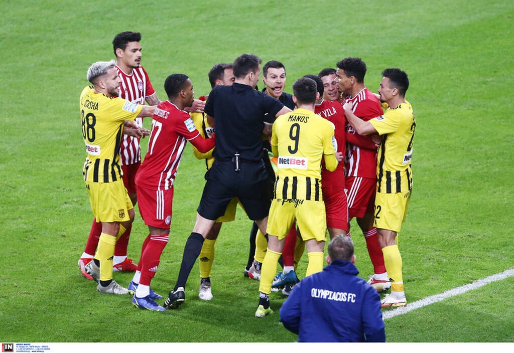 Ολυμπιακός-Άρης: Ανακοίνωση διαμαρτυρίας οι Θεσσαλονικείς - «Δεν είδαν κανένα πέναλτι!» (photos)