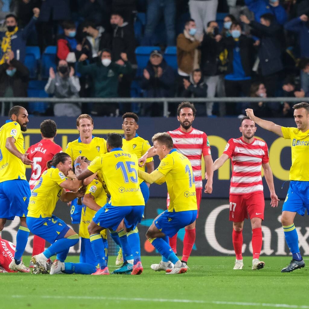 La Liga: Ένας 39χρονος έδωσε βαθμό χρυσάφι στη Γρανάδα κόντρα στην Κάντιθ (photos)