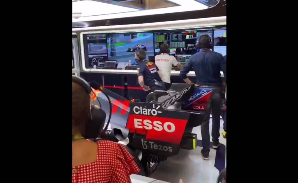 Formula1: Ουρλιαχτά και κλάματα! Πως πανηγύρισε ο Στέφανος Τσιτσιπάς μέσα στα pit της Red Bull (vid)