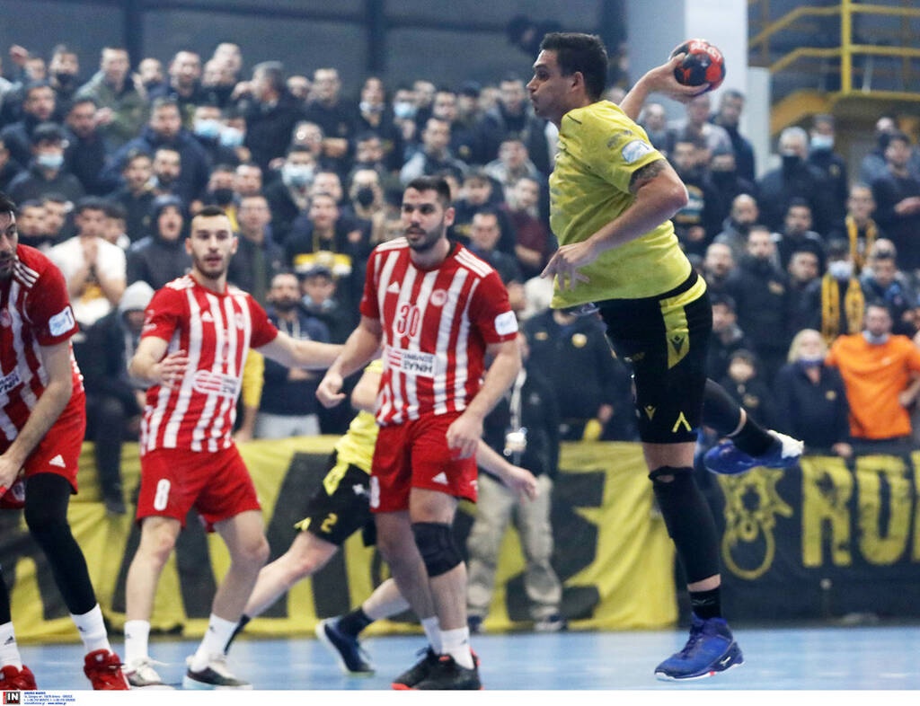 ΑΕΚ-Ολυμπιακός 26-26: Συγκλονιστικό, αλλά ισόπαλο το ντέρμπι στο ΟΑΚΑ