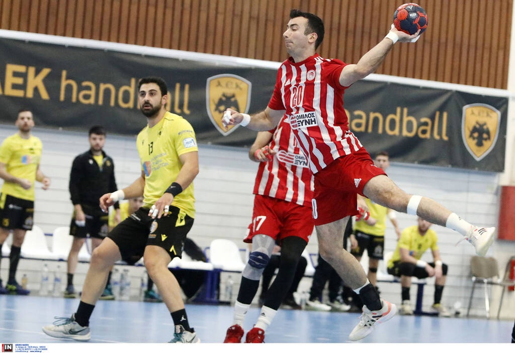 ΑΕΚ-Ολυμπιακός 26-26: Συγκλονιστικό, αλλά ισόπαλο το ντέρμπι στο ΟΑΚΑ