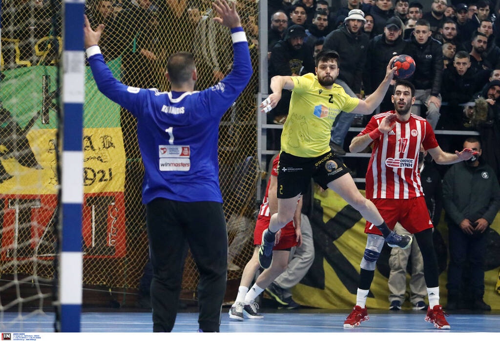 ΑΕΚ-Ολυμπιακός 26-26: Συγκλονιστικό, αλλά ισόπαλο το ντέρμπι στο ΟΑΚΑ