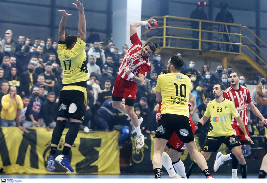 ΑΕΚ-Ολυμπιακός 26-26: Συγκλονιστικό, αλλά ισόπαλο το ντέρμπι στο ΟΑΚΑ