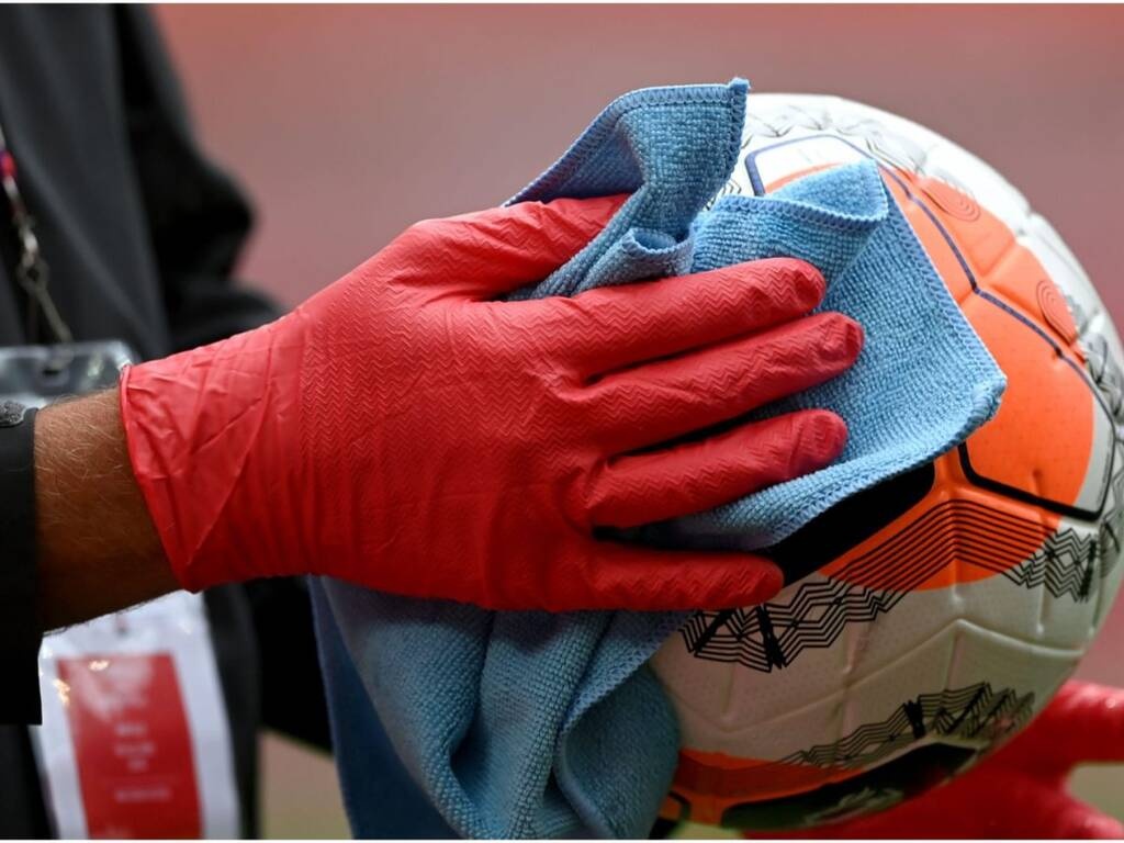 Αγγλία: Χαμός στην Premier League - Αναβολή στο Λέστερ-Τότεναμ, κρούσματα στην Τσέλσι
