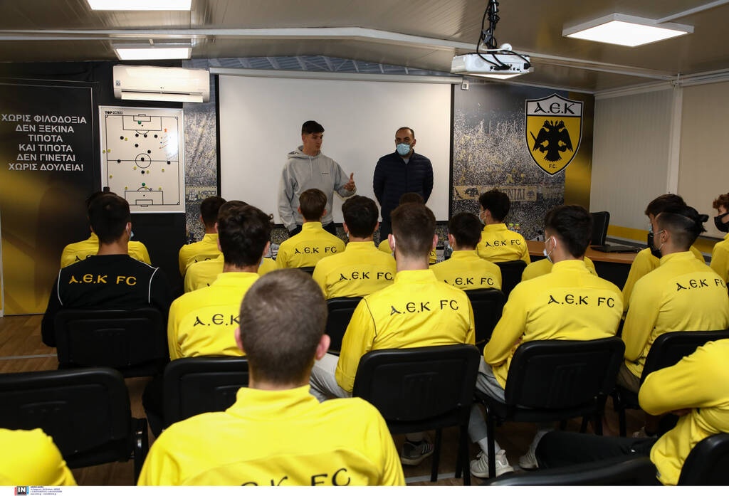 ΑΕΚ: Έκπληξη στις ακαδημίες ο Τσούμπερ – Πότε ήθελε να… σκοτώσει τον VAR (photos)