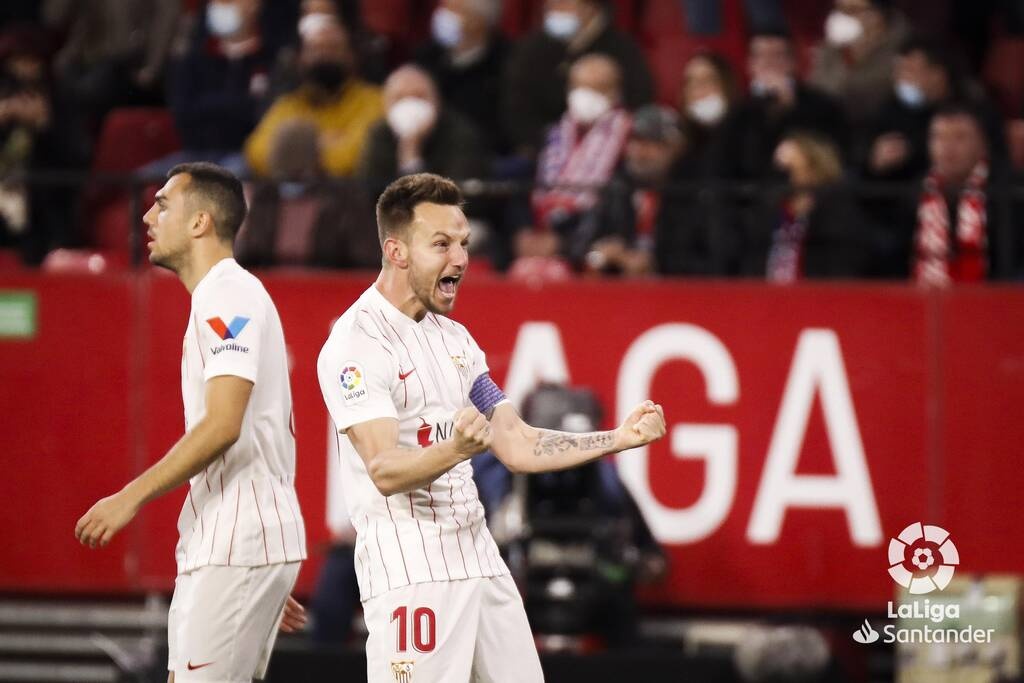 La Liga: Η Σεβίλλη έθεσε νοκ άουτ την Ατλέτικο και κυνηγάει τη Ρεάλ Mαδρίτης! (vid+pics)