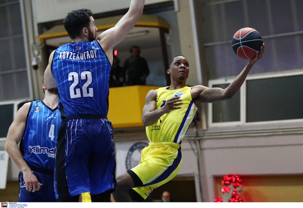 Λαύριο - Ηρακλής 87-71: Με «μαγικό» Κάρτερ επέστρεψε στις νίκες