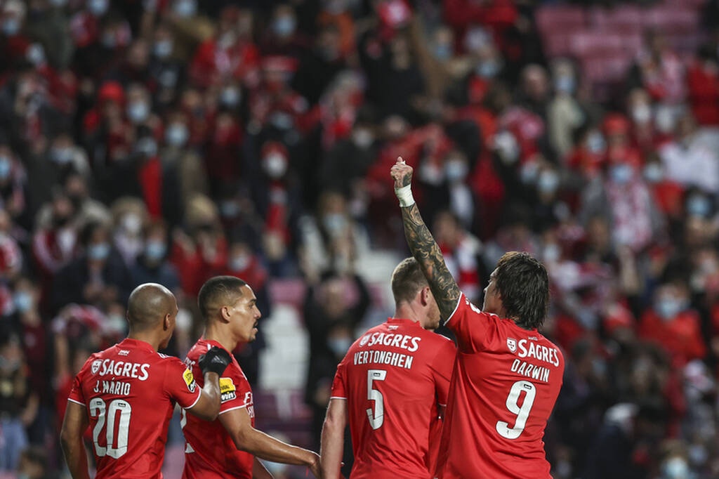 Η Μπενφίκα του Οδυσσέα Βλαχοδήμου, έστειλε Europa League την Μπαρτσελόνα.