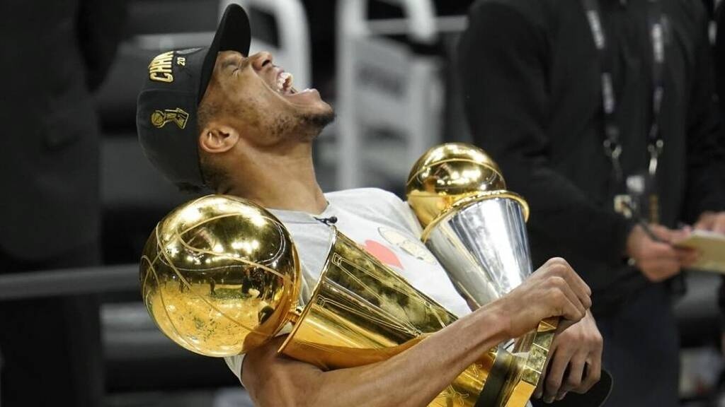 Ανασκόπηση 2021: Η χρονιά που το NBA υποκλίθηκε στον Γιάννη Αντετοκούνμπο (photos+video)