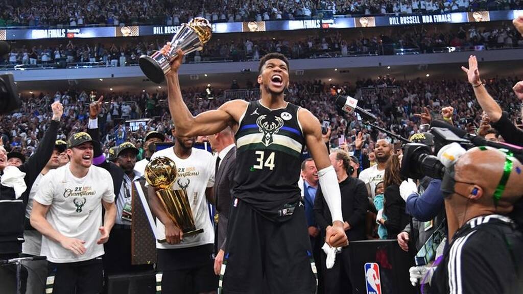 Ανασκόπηση 2021: Η χρονιά που το NBA υποκλίθηκε στον Γιάννη Αντετοκούνμπο (photos+video)