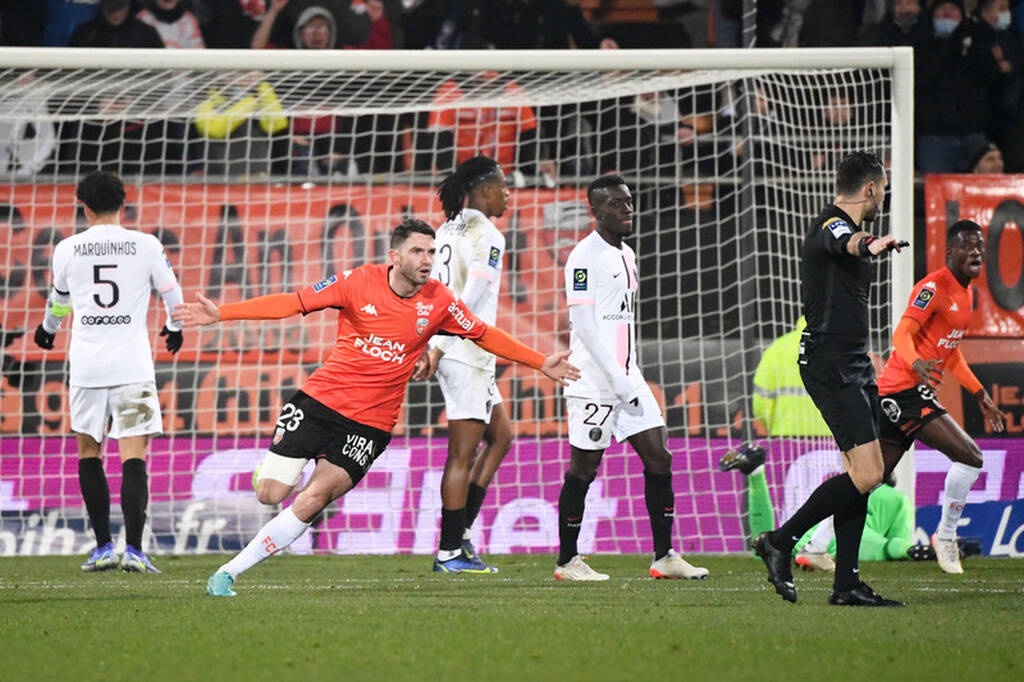 Ligue 1: Ο Ικάρντι στο 91' γλίτωσε την Παρί από ήττα - Αποβλήθηκε ο Ράμος, γκέλα για τη Λιόν