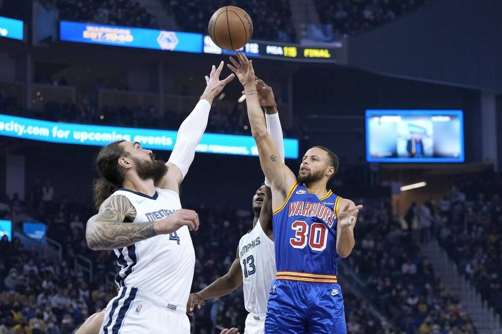 NBA: Η μαγική βραδιά στου Στεφ Κάρι (photos+video)