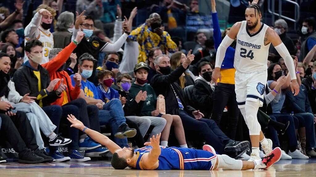 NBA: Η μαγική βραδιά στου Στεφ Κάρι (photos+video)