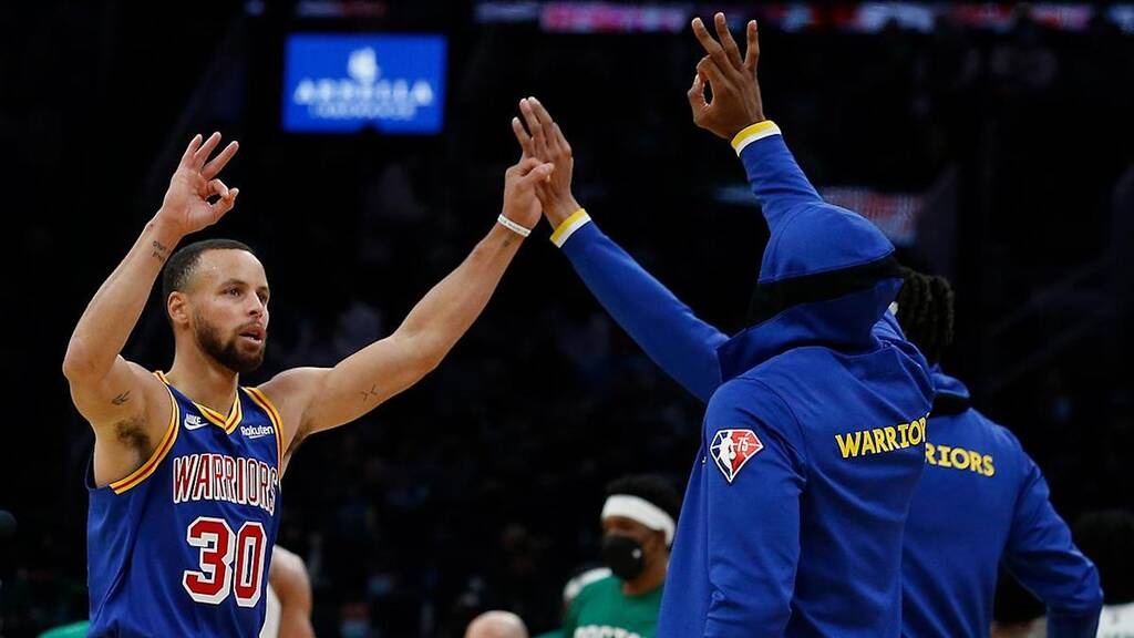 NBA: Η μαγική βραδιά στου Στεφ Κάρι (photos+video)