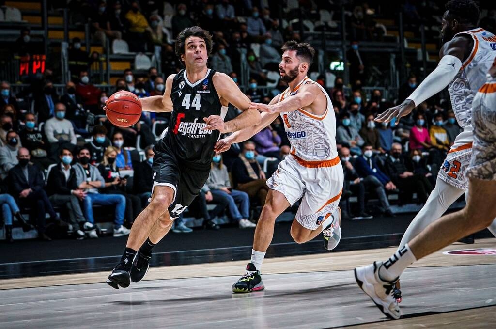 Eurocup: O... μαγικός κύριος Τεόντοσιτς (photos+video)