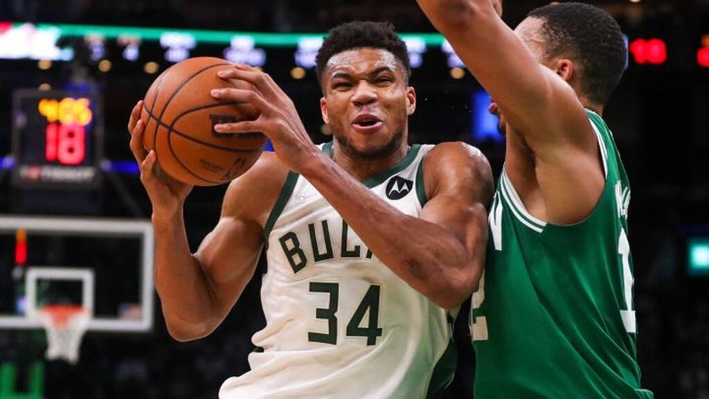 NBA: Επιστρέφει ο Αντετοκούνμπο - Αποδεκατισμένοι οι Σέλτικς