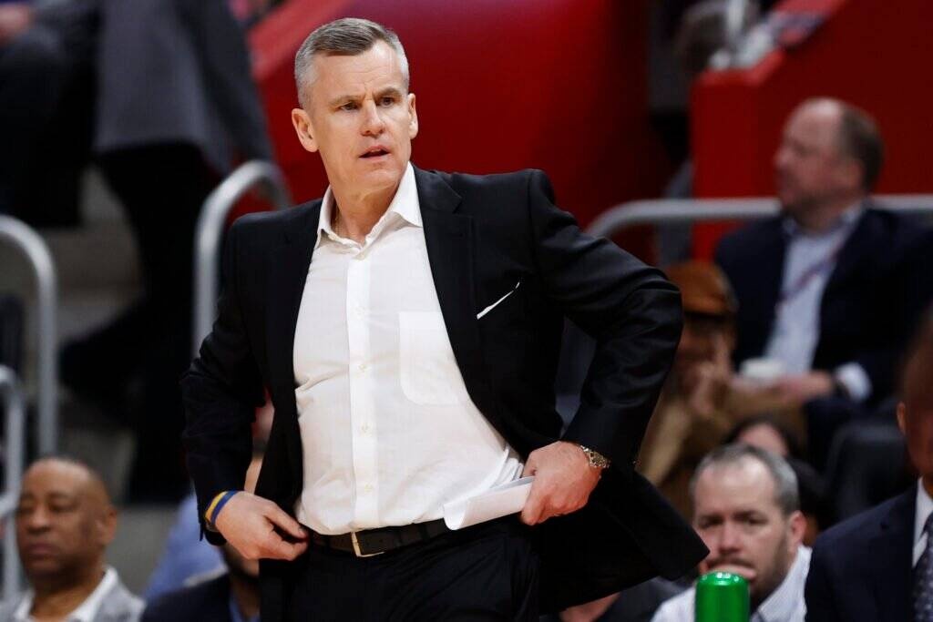 NBA: Σε καραντίνα ο προπονητής των Μπουλς