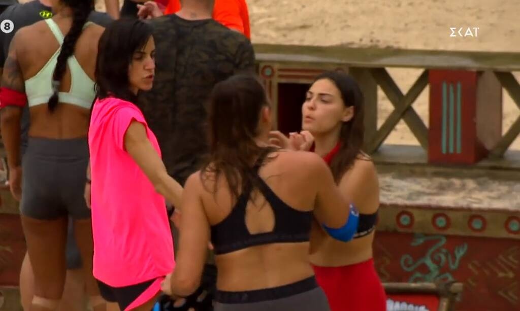 Survivor: Χαμός στον αγώνα ασυλίας - Πήγαν να πιαστούν στα χέρια Βρισηίδα και Ασημίνα (photos+video)