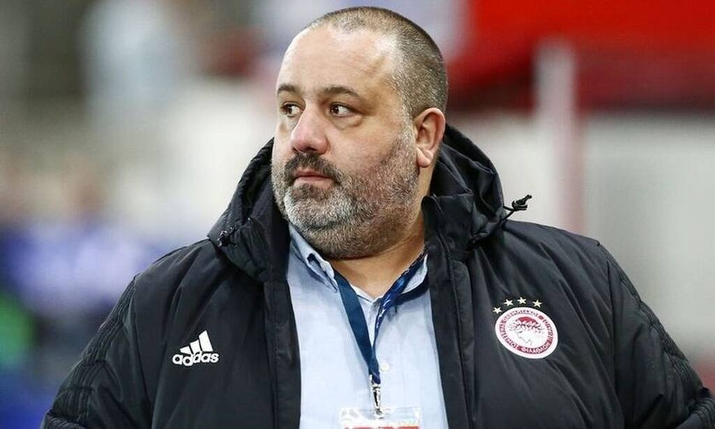 Ολυμπιακός: Έντονη κριτική Καραπαπά για τα μέτρα της κυβέρνησης - «Κλείνουν τα γήπεδα»