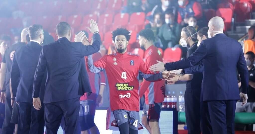 Λοκομοτίβ Κουμπάν: Τέλος ο Κουίν Κουκ