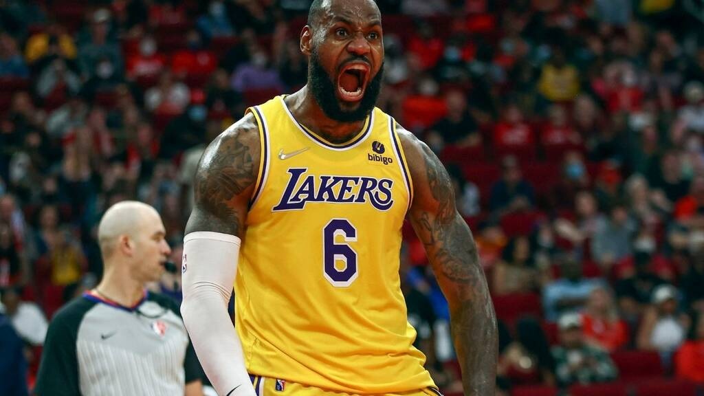 NBA: Το μοναδικό επίτευγμα του Λεμπρόν Τζέιμς (photos+video)