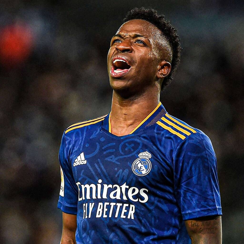 Ρεάλ Μαδρίτης: Τέσσερα κρούσματα και ανησυχία για εξάπλωση (Photos)