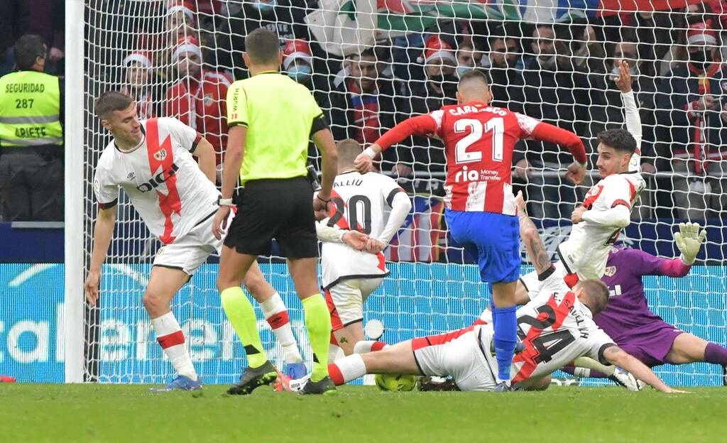 La Liga: Νίκη-προσπέρασμα της Ατλέτικο επί της Ράγιο (Photos)