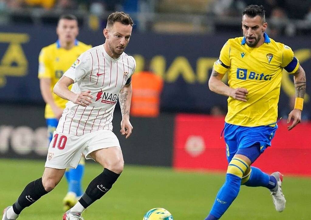 La Liga: Σεβίλλη για τίτλο, νίκησε στην έδρα της Κάντιθ (Photos)