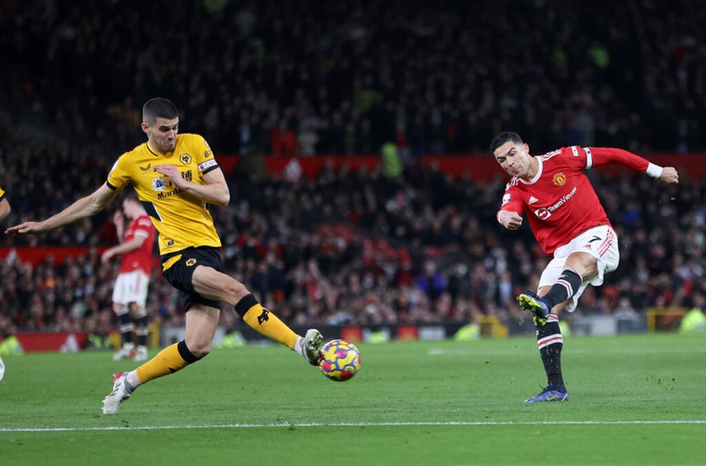 Premier League: Η Γουλβς ταπείνωσε με τον Μουτίνιο τη Μάντσεστερ Γιουνάιτεντ! (vid+pics)