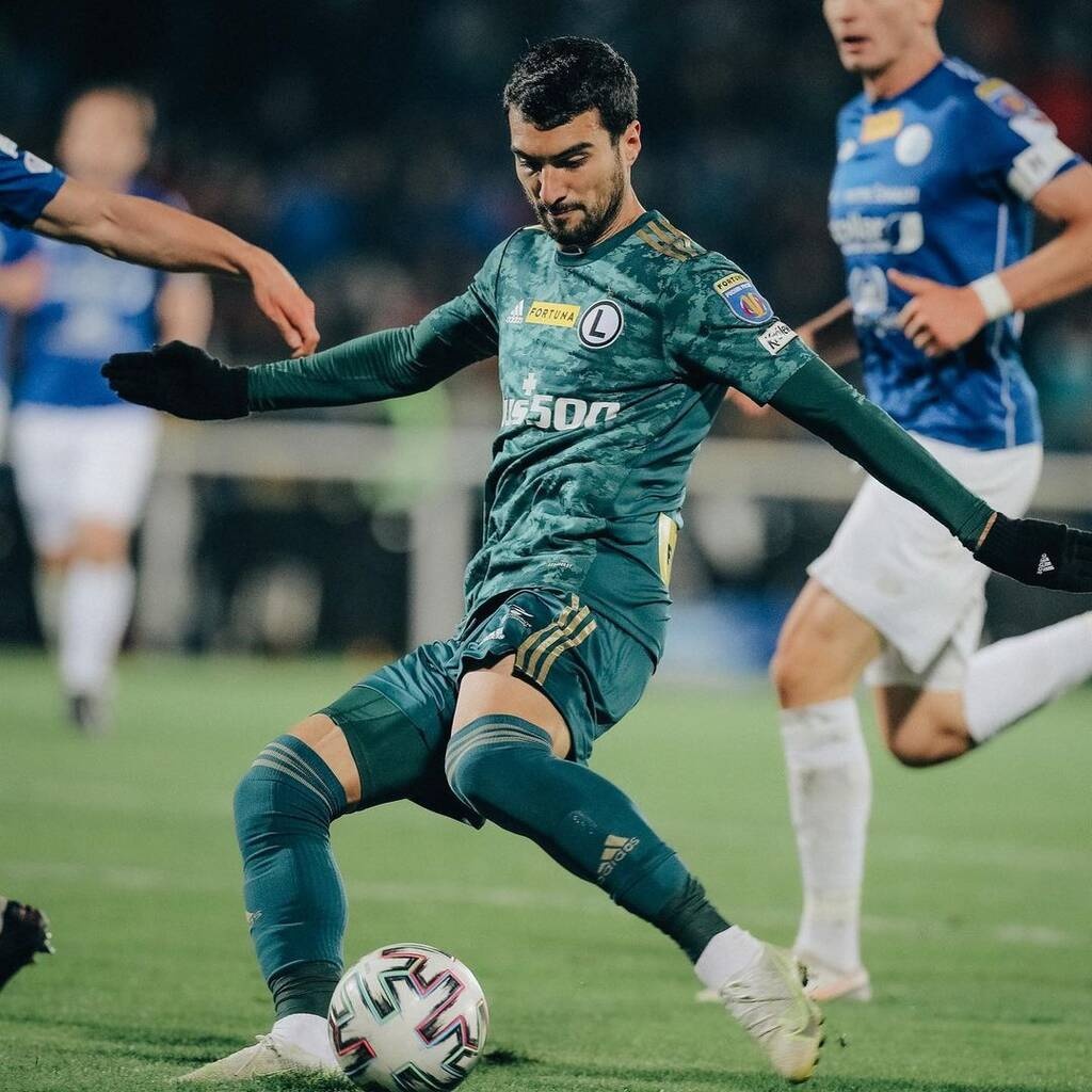 Άρης: Σενάρια στην Πολωνία για Αζέρο επιθετικό (video+photos)