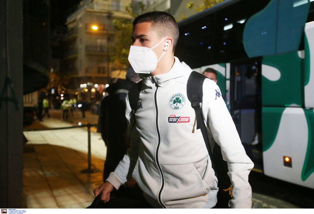 Παναθηναϊκός-Άρης: Οι αφίξεις των δύο ομάδων στη Λεωφόρο (videos)