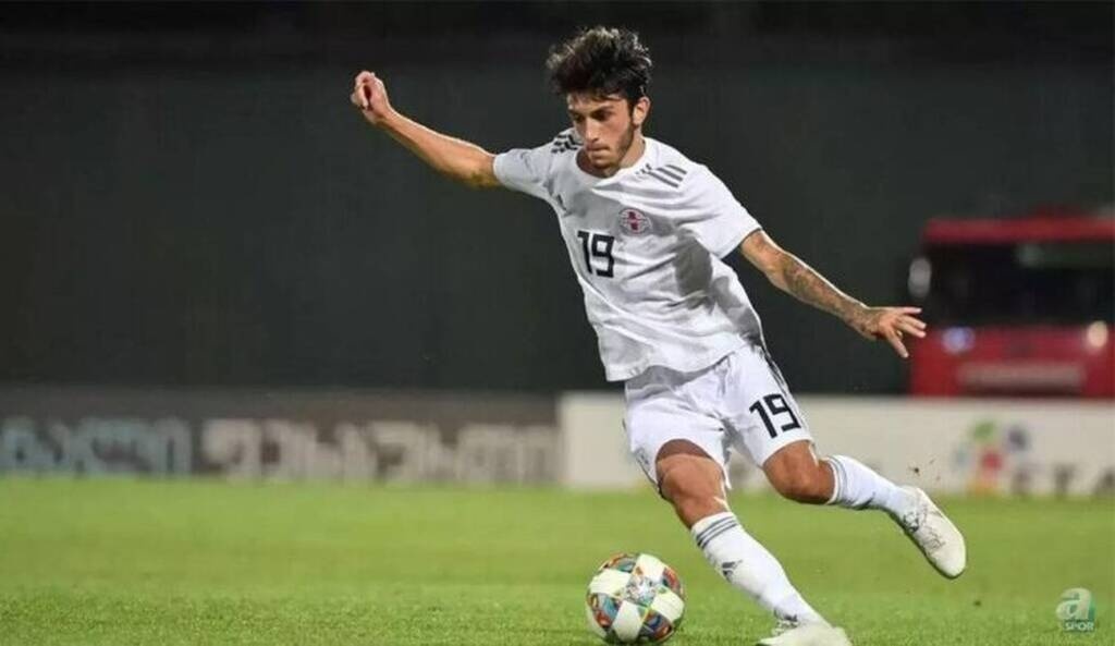 Ολυμπιακός: Πλησιάζει ο μπακ - Τα δεδομένα και οι βασικοί υποψήφιοι (photos)