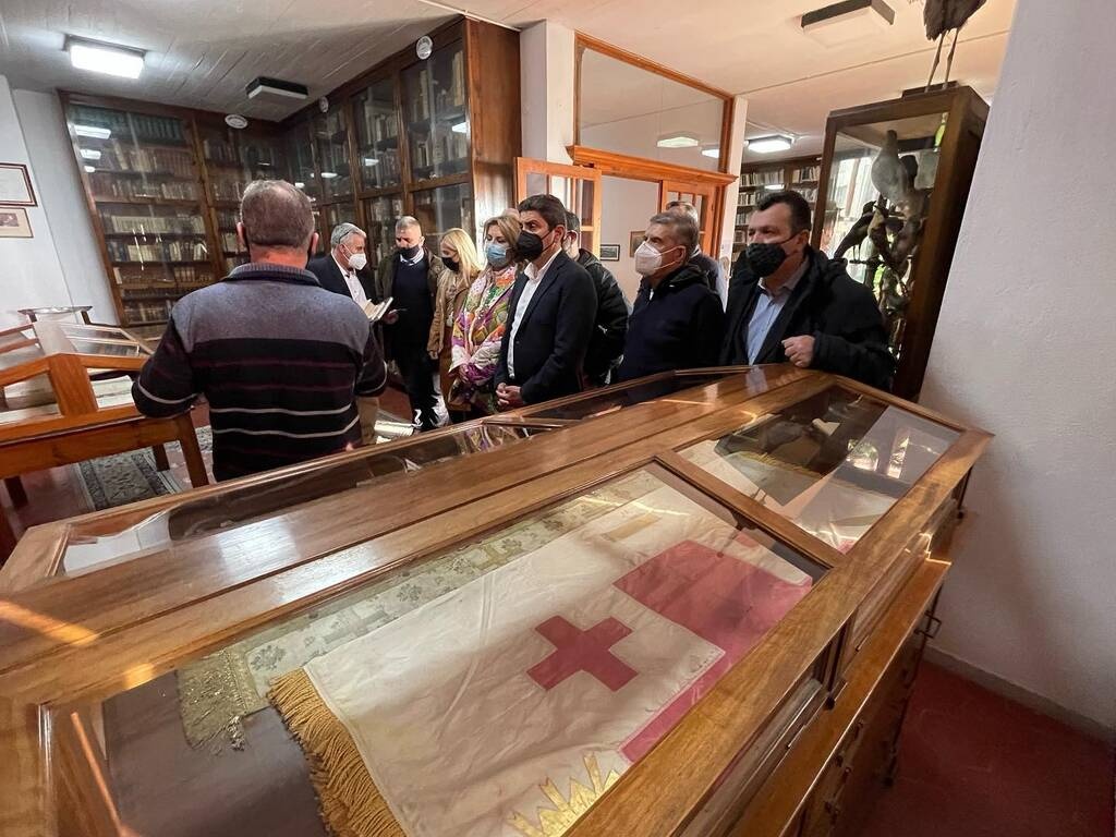 Αυγενάκης: «Υπογράφηκε η προγραμματική σύμβαση για τη βελτίωση γηπέδων στο Νότιο Πήλιο»