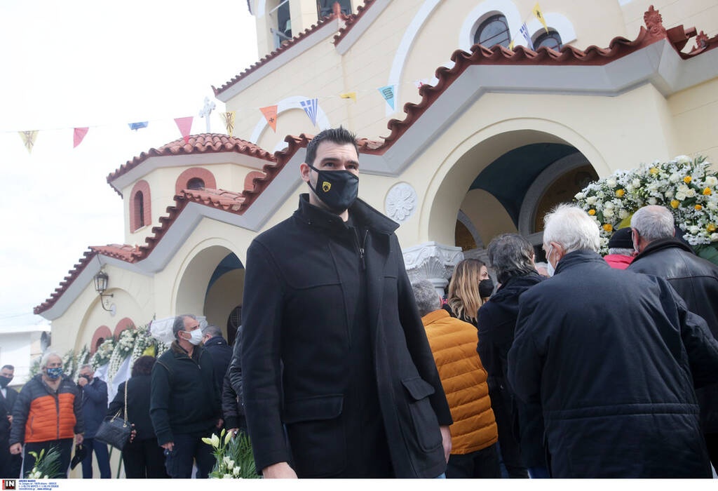 ΑΕΚ: Συγκίνηση στο ύστατο χαίρε στον Στέλιο Σεραφείδη