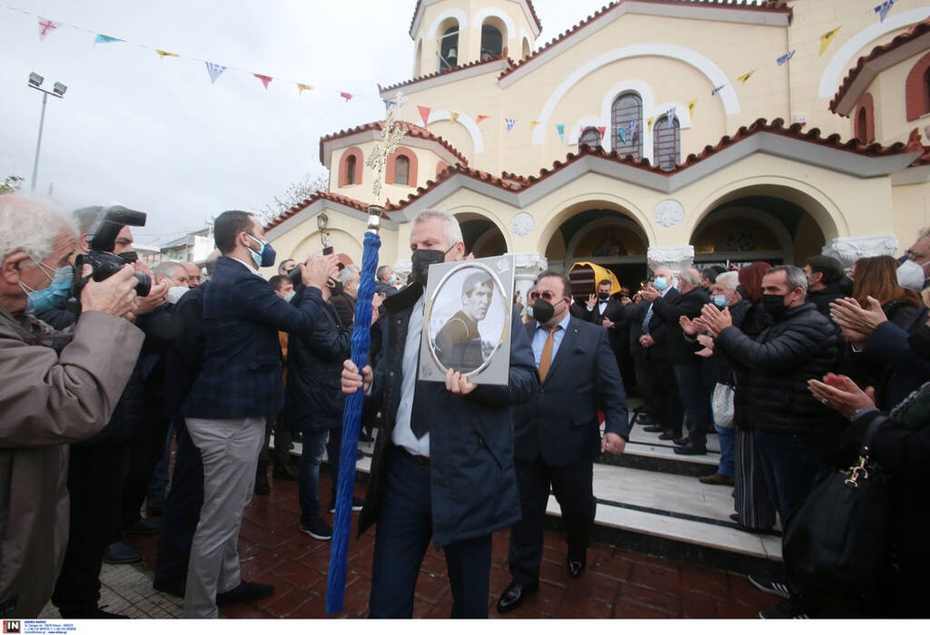 ΑΕΚ: Συγκίνηση στο ύστατο χαίρε στον Στέλιο Σεραφείδη