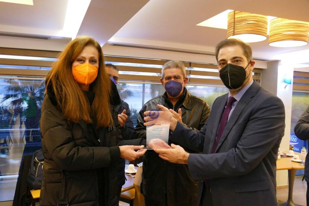 ΕΟΠΕ: Ευχές από τον Δήμαρχο Αλίμου, Ανδρέα Κονδύλη στην Εθνική Κορασίδων (photos+video)