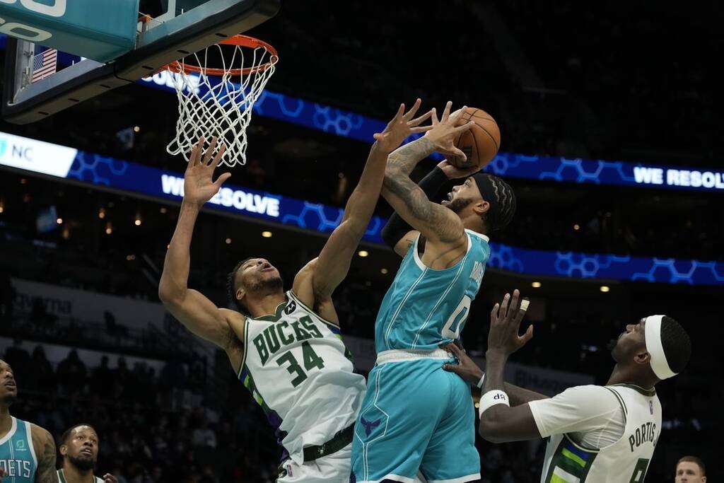 NBA: Δεύτερη σερί ήττα για Μπακς - «Άγγιξε» το triple double ο Αντετοκούνμπο (photos+video)