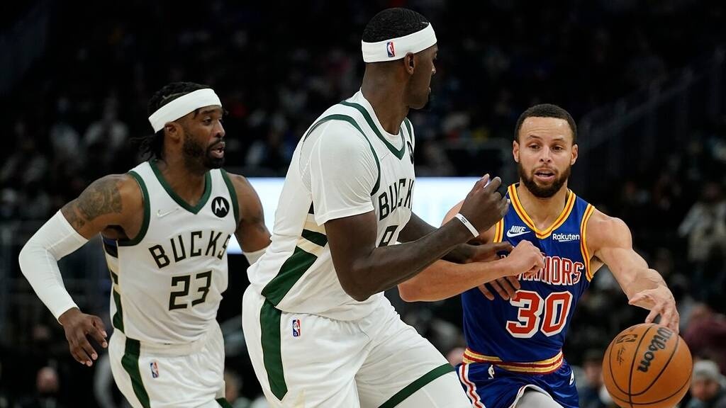 NBA: Μαγικοί Μπακς διέλυσαν του Γουόριορς - Απίθανη εμφάνιση από Αντετοκούνμπο (photos+video)