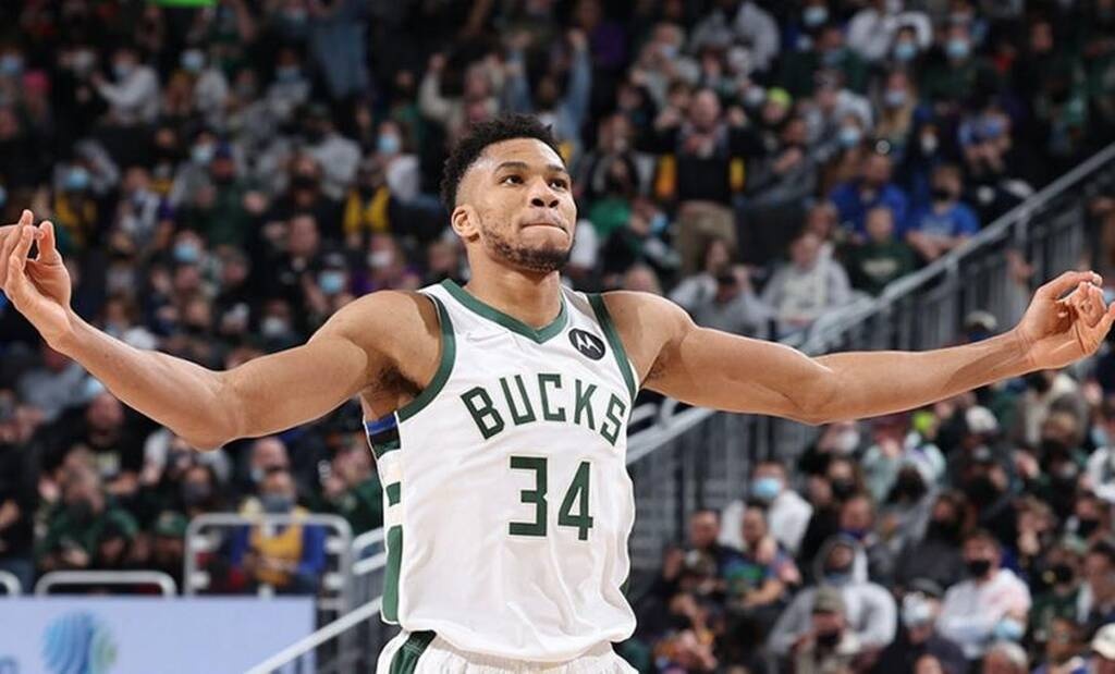 NBA: Μαγικοί Μπακς διέλυσαν του Γουόριορς - Απίθανη εμφάνιση από Αντετοκούνμπο (photos+video)