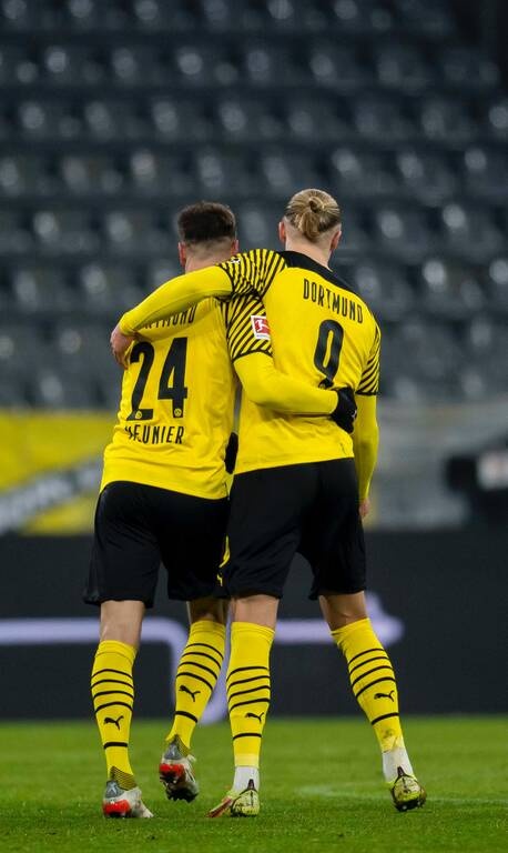 Bundesliga: Ξέσπασε με πεντάρα η Ντόρτμουντ – Στο -3 από τη Μπάγερν