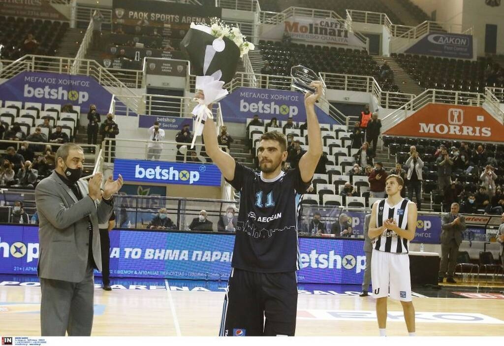 ΠΑΟΚ-Κολοσσός Ρόδου: Η βράβευση του Βαγγέλη Μαργαρίτη (photos&video)