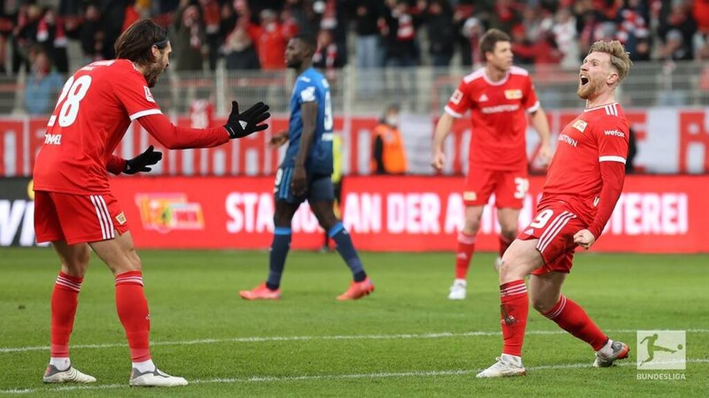 Bundesliga: Χατ τρικ ο Λεβαντόφσκι και τεσσάρα η Μπάγερν! (vid+photos)