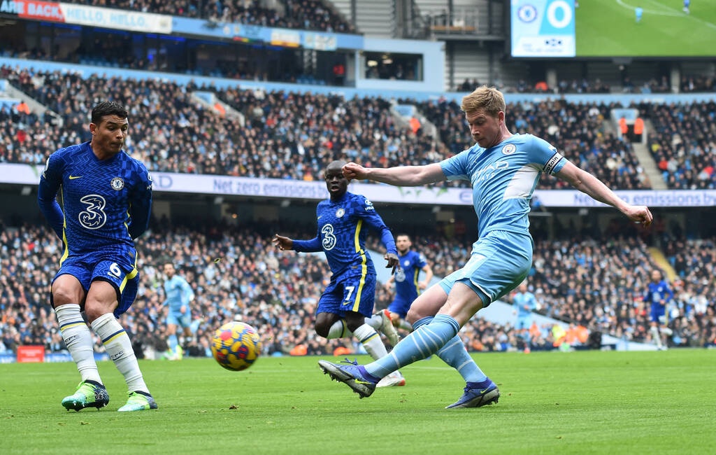 Premier League: Πήρε το ντέρμπι και στο +13 με γκολ ποίημα του Ντε Μπρόινε η Μάντσεστερ Σίτι! (vid)