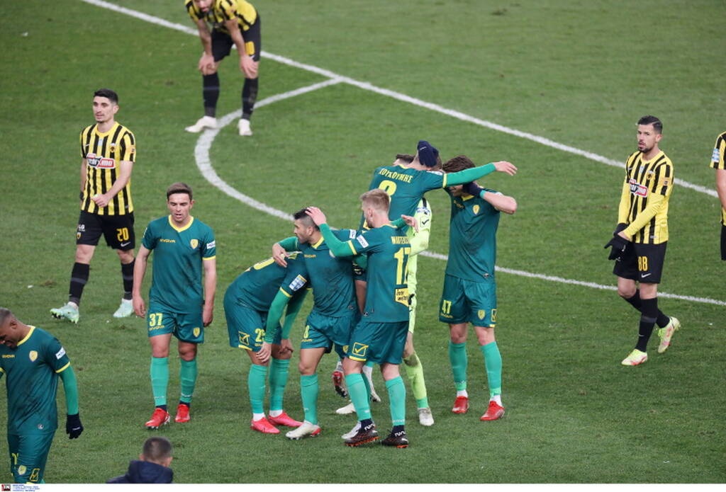 Παναιτωλικός: Ιστορική νίκη με ΑΕΚ στο ΟΑΚΑ - Το απίθανο γκολ του Μεντόσα (photos+video)